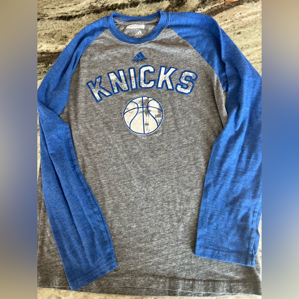 Adidas New York Knicks long sleeve T-shirt